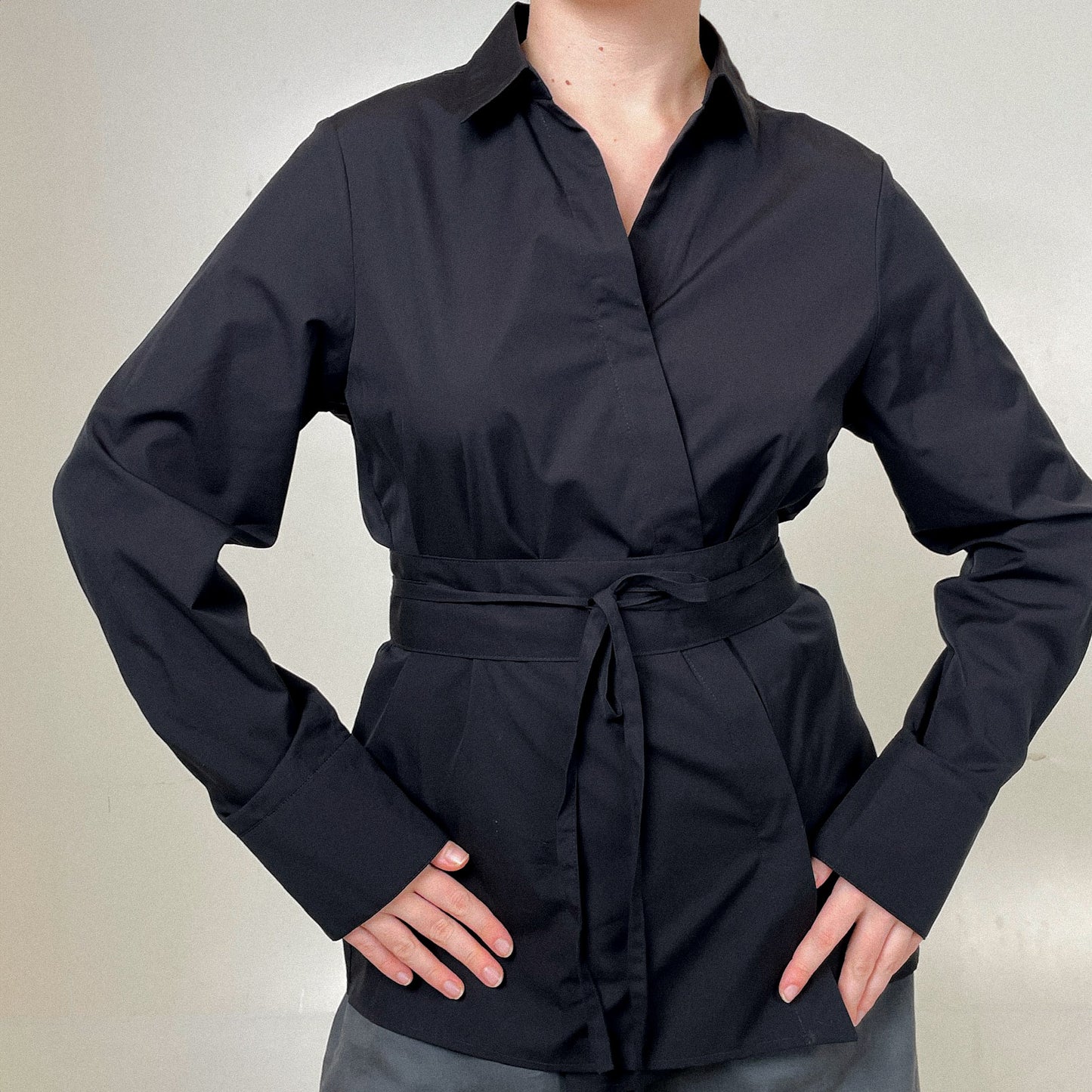 Obi Shirt in Black