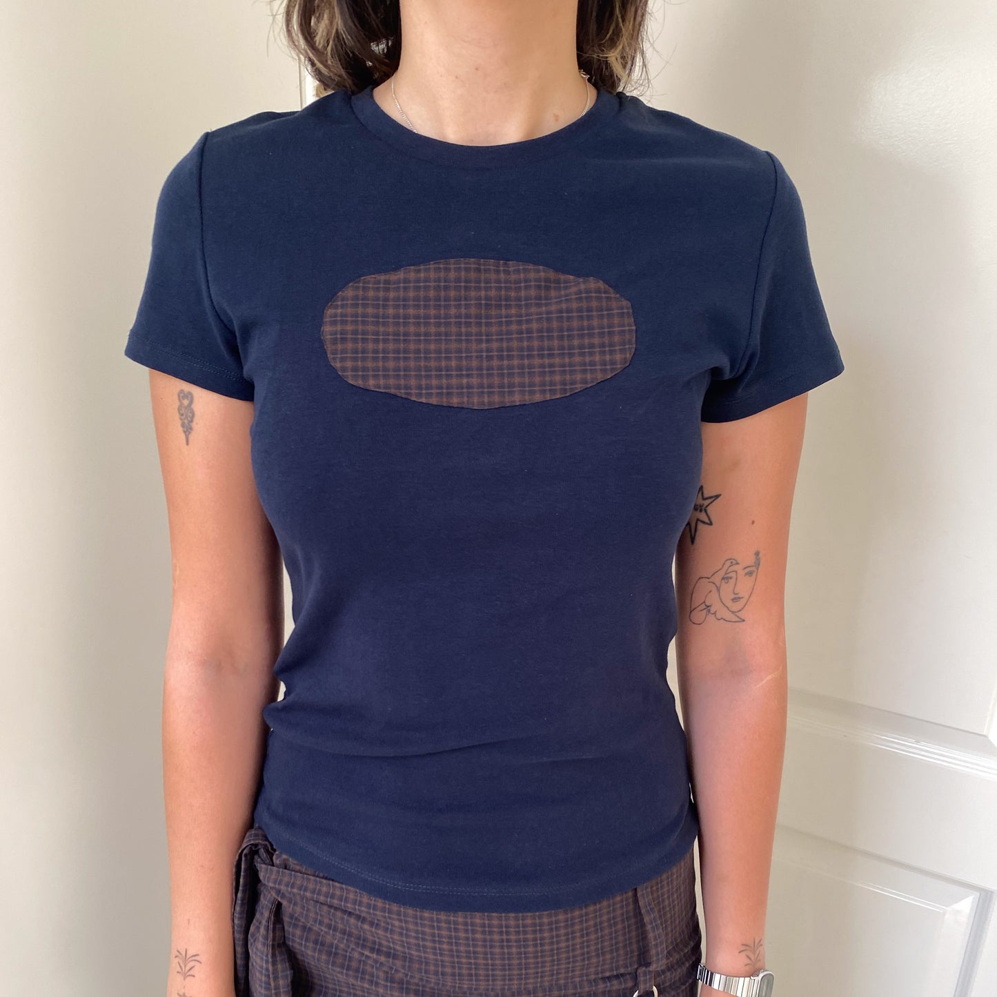 Oval Tee in Navy