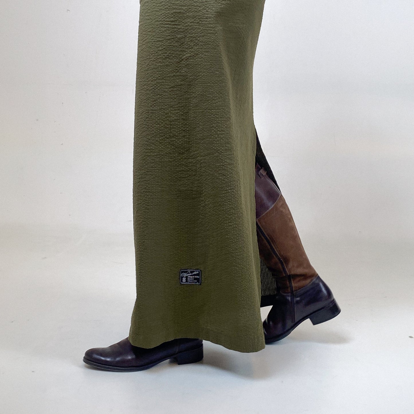 Taro Skirt in Olive Seersucker