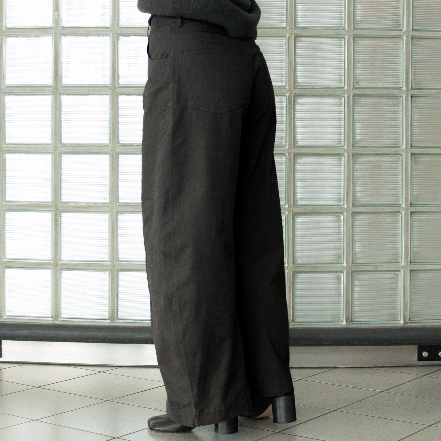 Barry Trousers in Dark Brown